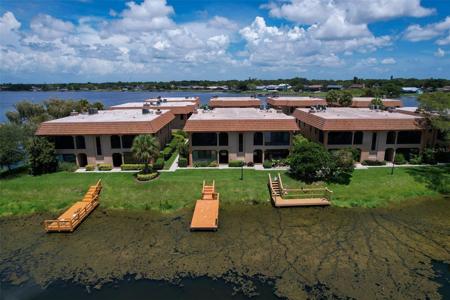 10176 SEMINOLE ISLAND DRIVE