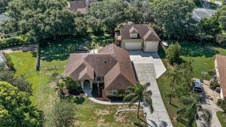 10731 LAKE HILL