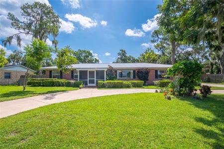 1511 E LAKE PARKER DRIVE