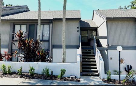 670 LAKE VILLAS