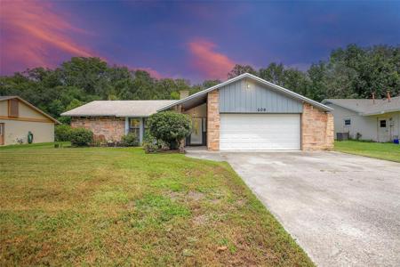 209 MOCKINGBIRD