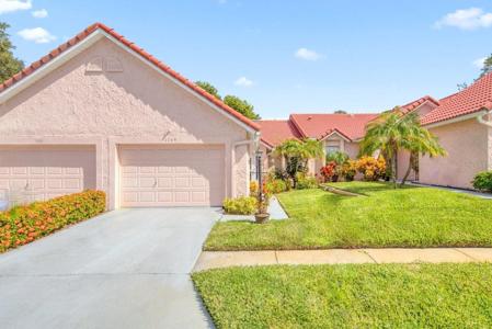 1159 WOODLEAF COURT