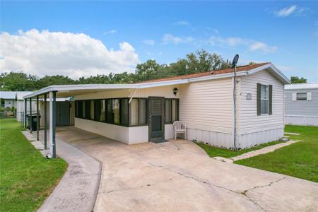 1118 LAKEWOOD W