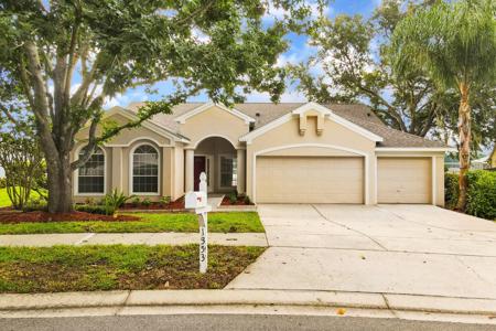 1353 OLYMPIA PARK