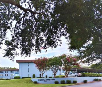 333 LAKE HOWARD NW
