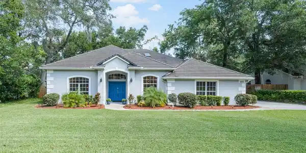 1650 MAJESTIC OAK