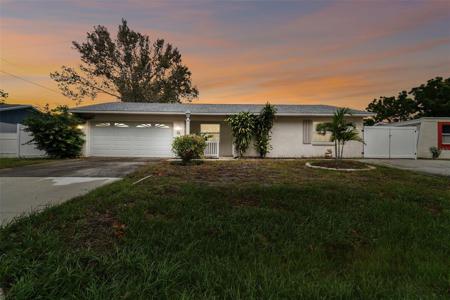 54 LAKE SHORE DR