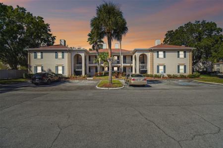 10335 CARROLLWOOD LANE