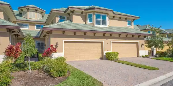 6427 MOORINGS POINT CIRCLE