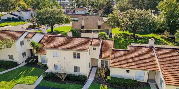 200 W SABAL PALM PLACE
