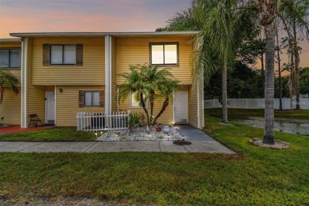 4427 DYLAN LOOP
