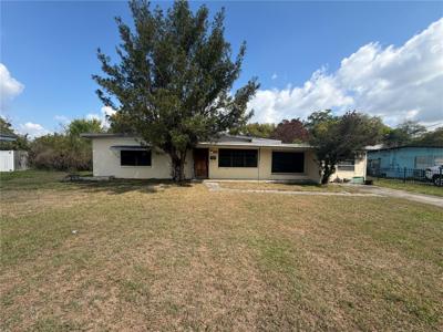 917 LOCUST AVENUE