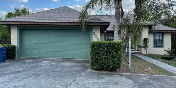 209 SCENIC HIGHWAY