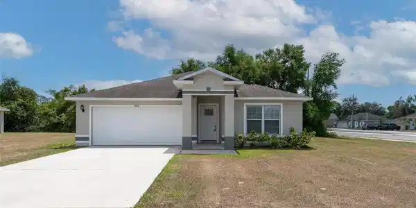 2036 HILLVIEW CIRCLE