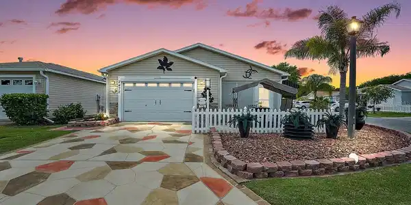 2472 SOUTHERN OAK