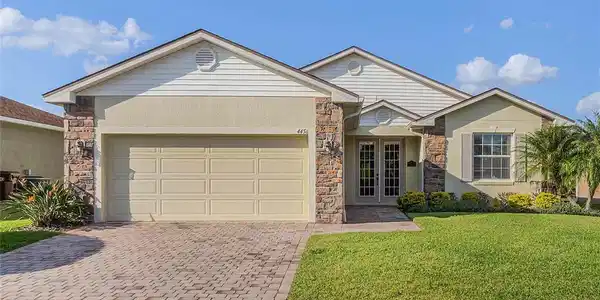 4456 STRATHMORE