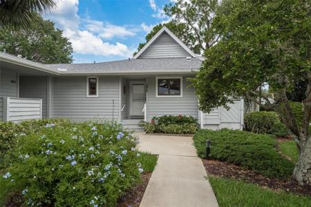 1015 CARAVEL COURT