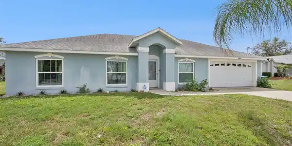 2563 SHEFFIELD DRIVE