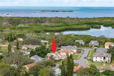 1023 LAKE AVOCA PLACE