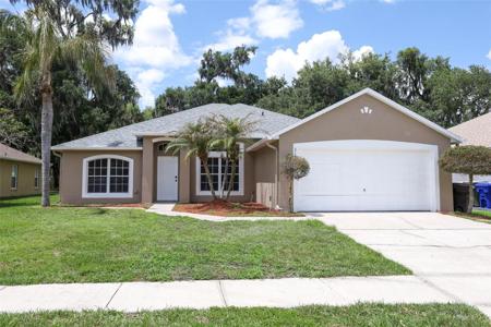 2106 THE OAKS BOULEVARD
