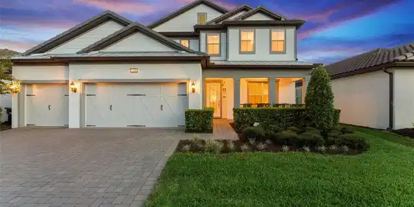 7606 WANDERING WAY