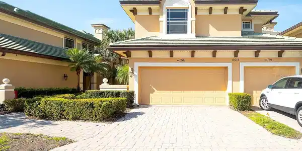 6512 MOORINGS POINT CIRCLE