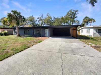214 CHERRYWOOD DRIVE