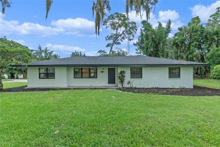 955 N PALM CIRCLE