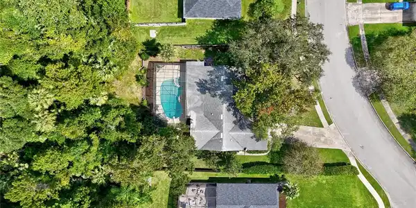 401 FOX VALLEY DRIVE
