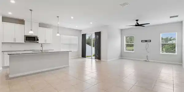 Image 4 Image 4