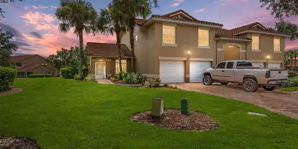 5281 BOWLINE COURT