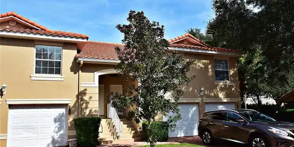 5439 ADMIRAL WAY