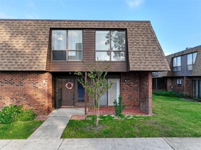 1836 N CRYSTAL LAKE DRIVE