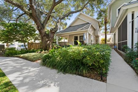 424 N 14TH AVENUE N