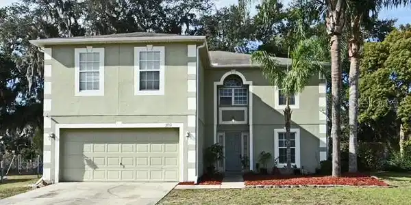 2112 ALTOONA LANE