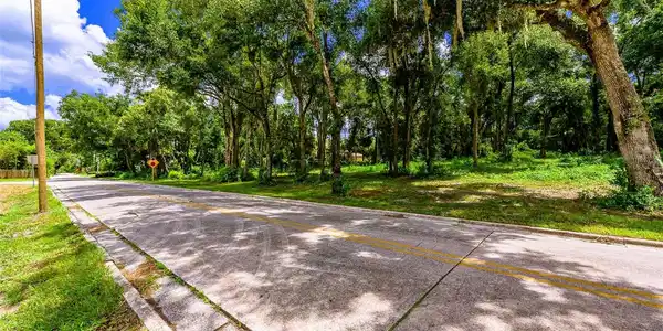 610 LAKE WINNEMISSETT DRIVE