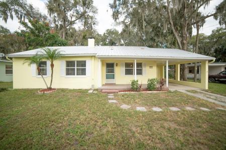 1012 OAK DRIVE