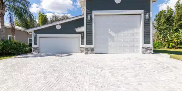 6757 AMANDA VISTA CIRCLE