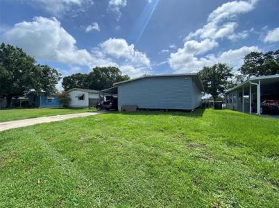 1162 COUNTRY CLUB LANE