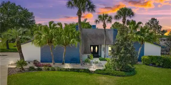 6017 PIER PLACE