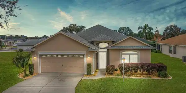 3804 E KIWI COVE COURT