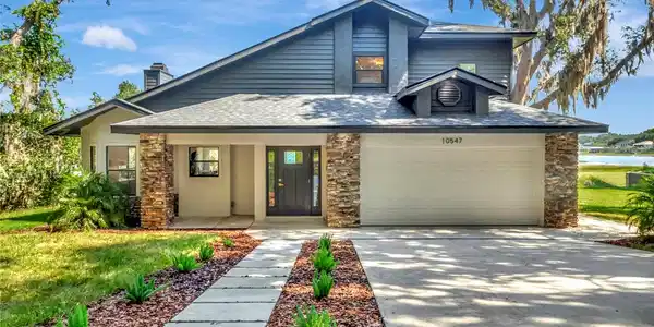 10547 LAKESHORE DRIVE