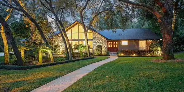 108 STONEBROOK COURT