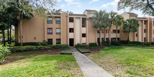 620 CRANES WAY