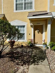 2377 LAKE WOODBERRY CIR
