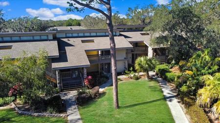 518 MAPLE LEAF COURT