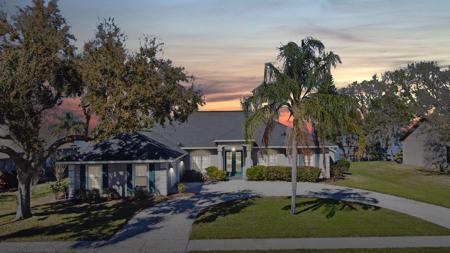 241 HARBOR DRIVE