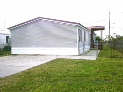 1052 CASEY LANE