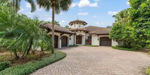 4812 ALEXANDRA GARDEN COURT