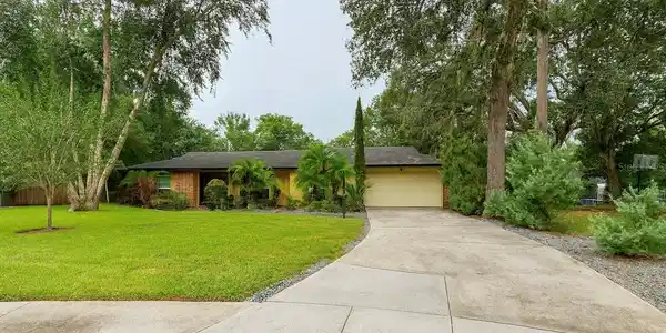 414 TIMBERCOVE CIRCLE